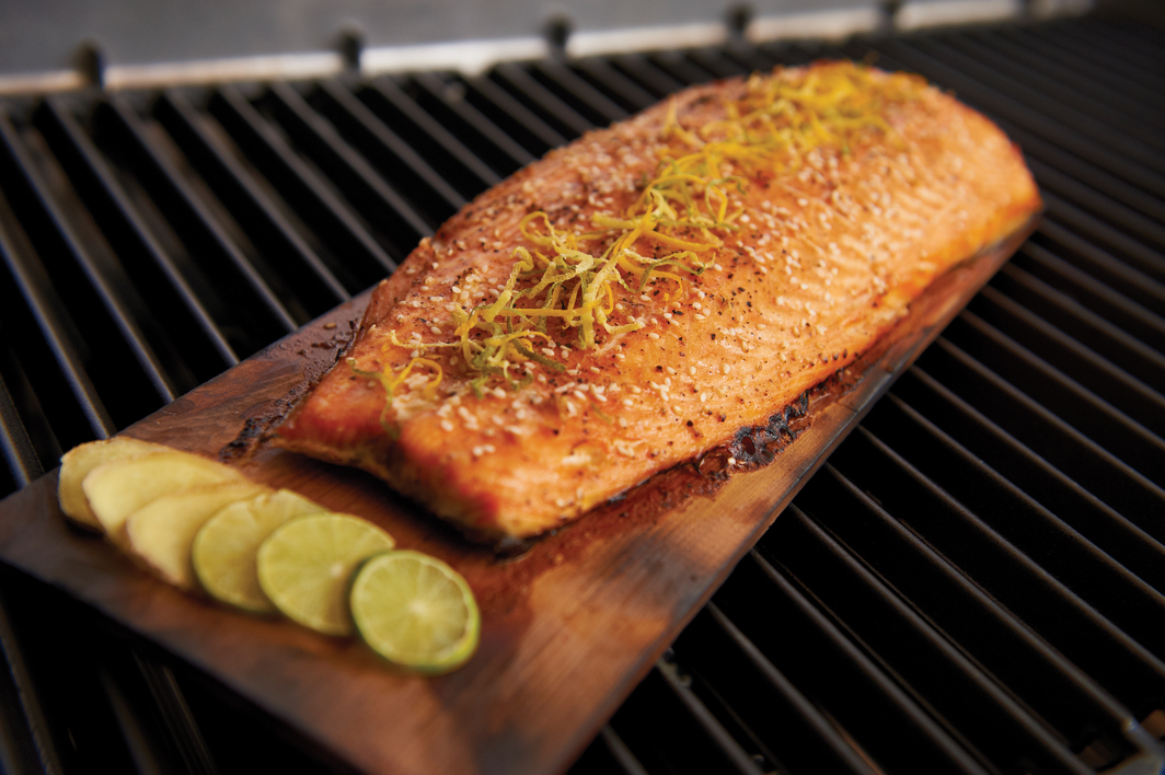 Cedrowe deski do grillowania marki Broil King Cedrowe deski do grillowania marki Broil King