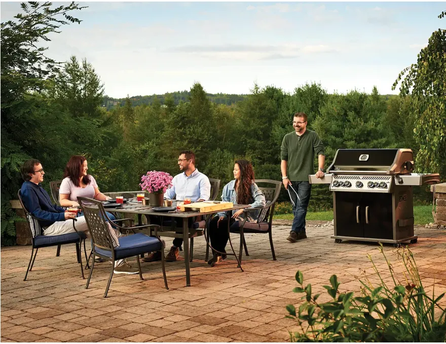 Rogue PRO-S 625 Grill gazowy z palnikiem rożna,  palnikiem bocznym Sizzle Zone™ Czarny - 4