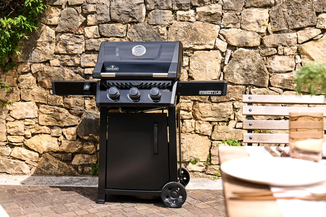 Grill gazowy Freestyle 365 czarny w przystępnej cenie Grill gazowy Freestyle 365 czarny w przystępnej cenie