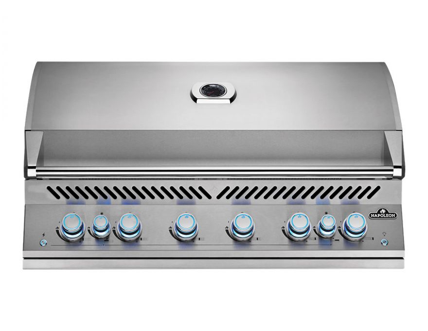 Grill gazowy do zabudowy 44'' seria 700 z rożnem