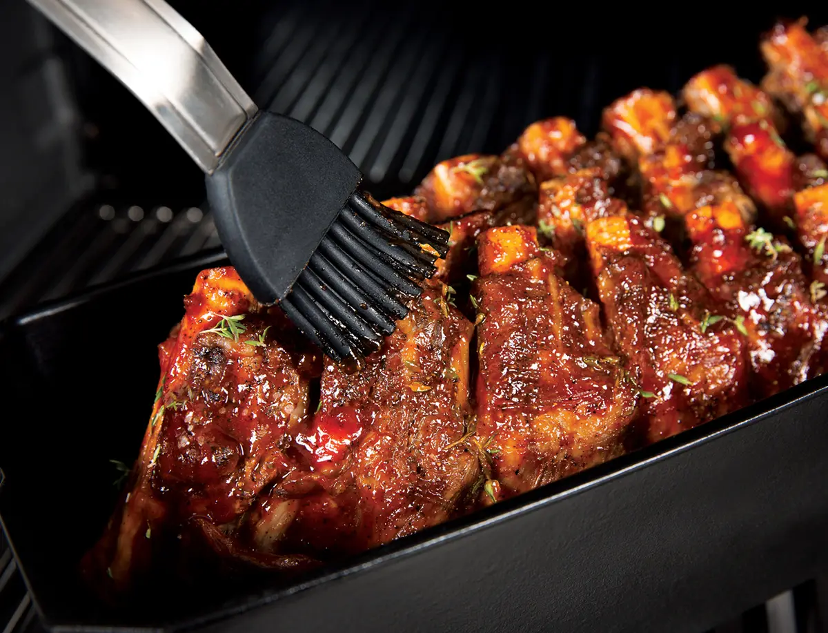 Żeliwna brytfanna do żeberek Broil King Żeliwna brytfanna do żeberek Broil King